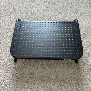 Allsop Metal Art Jr. Monitor Stand Black / Supports 40LBS / 14.5" X 11" X 4"